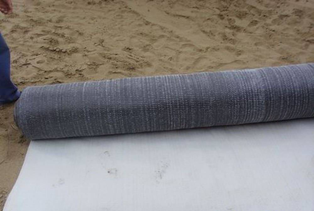 钠基膨润土防水毯相比水泥、混凝土防渗更经济耐用