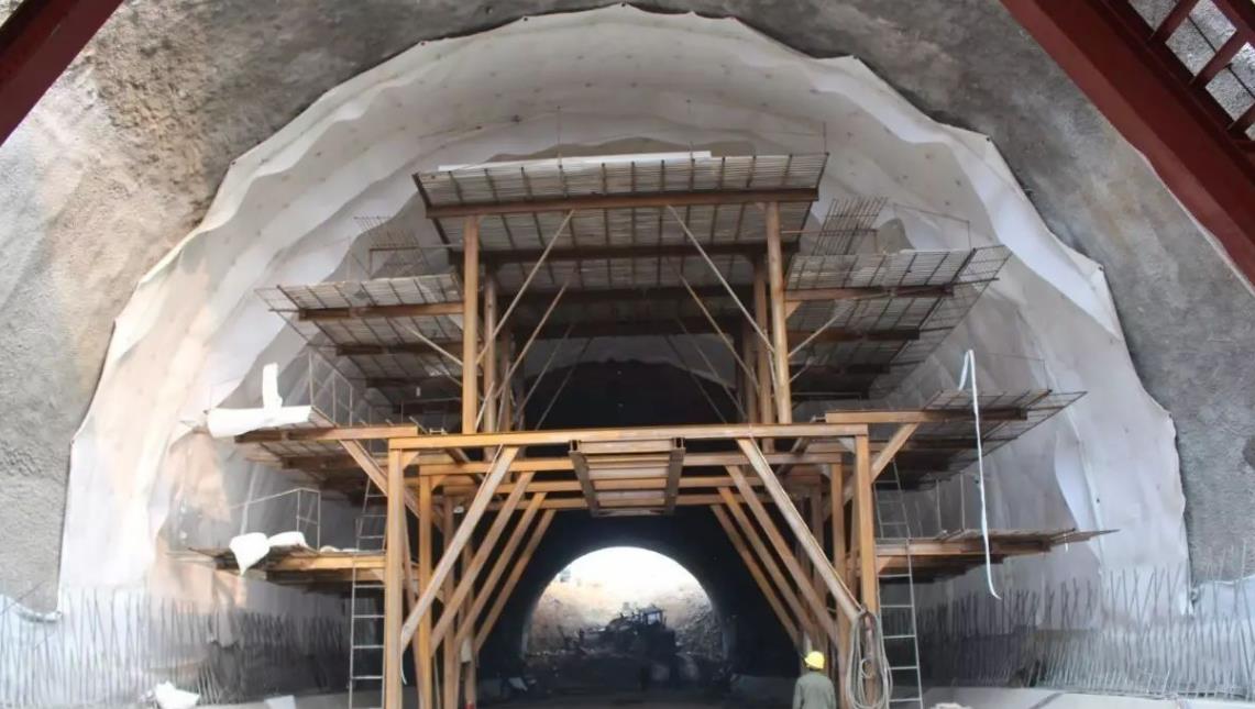 HDPE防水板隧道施工比EVA防水板更胜一筹